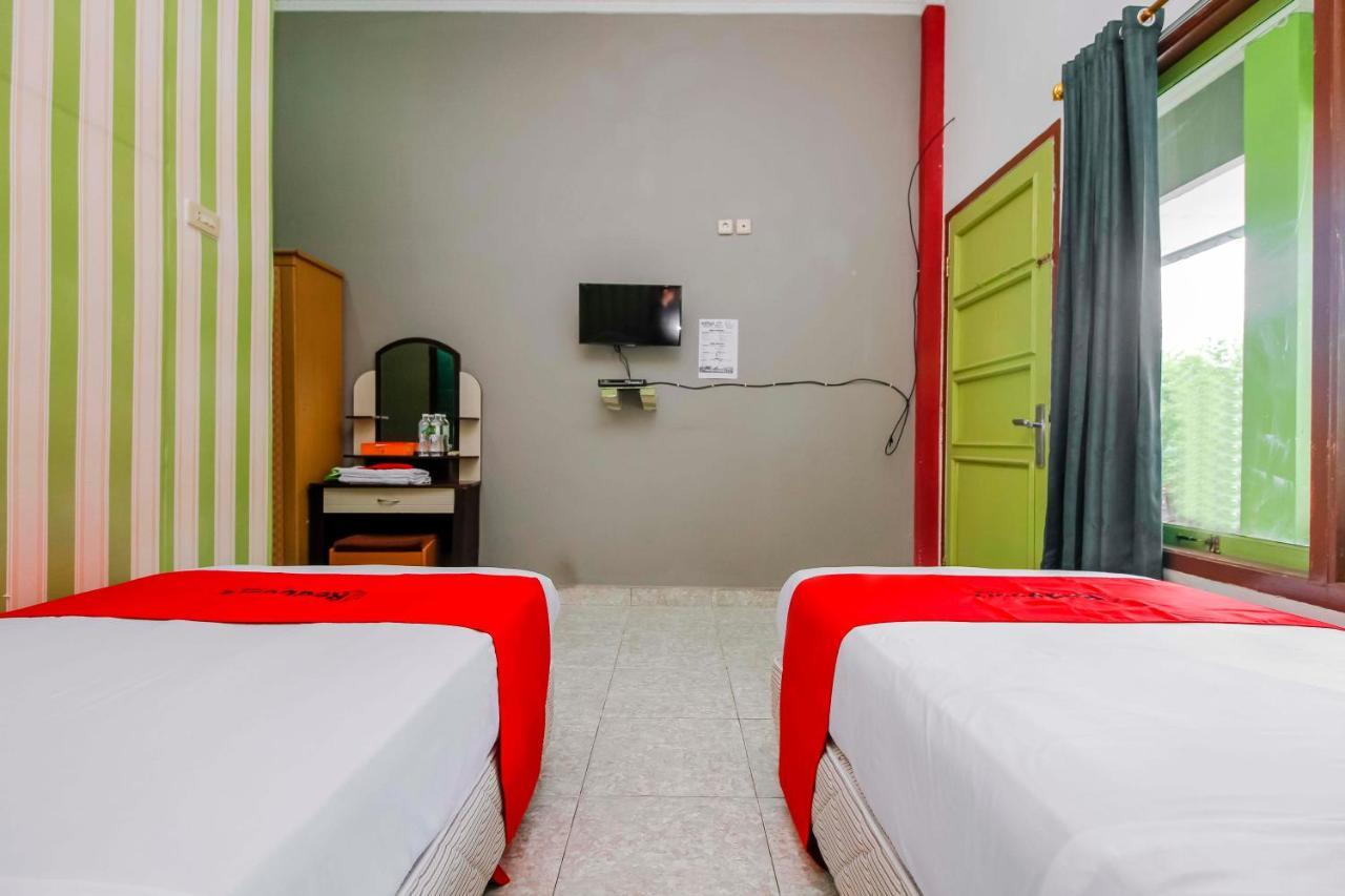 โอโย 2186 เอสเบ โฮเต็ล Hotel ตันจุงปันดัน ภายนอก รูปภาพ