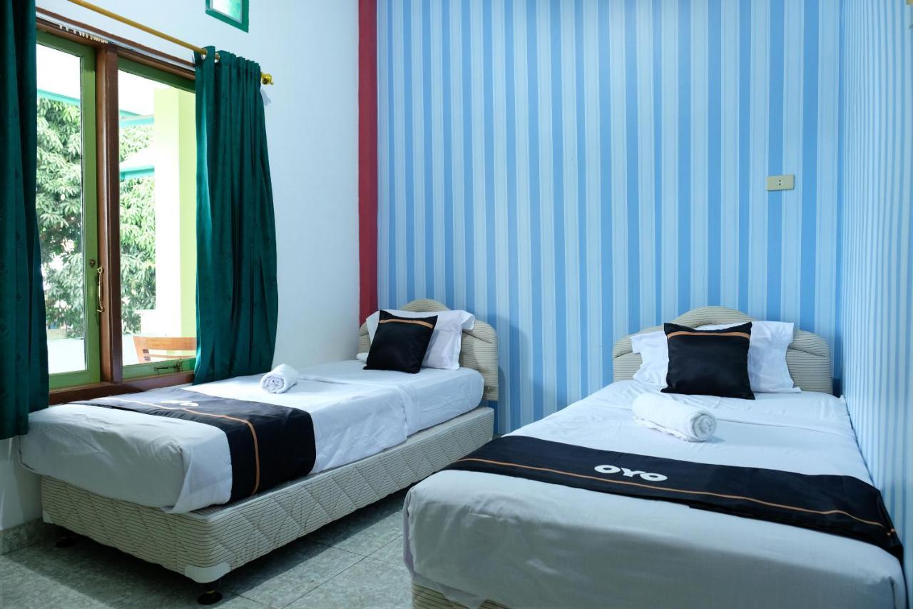 โอโย 2186 เอสเบ โฮเต็ล Hotel ตันจุงปันดัน ภายนอก รูปภาพ